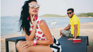 Где проще знакомиться на улице или в ночном клубе?