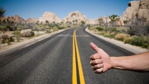 Подорожі велосипедом чи автостопом