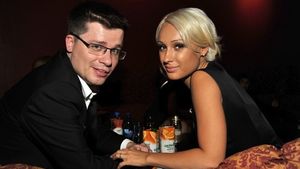 Заради Асмус Харламов розлучається з дружиною