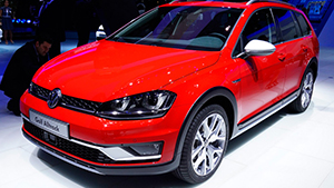 Німецький виробник представив новий Volkswagen Golf Alltrack