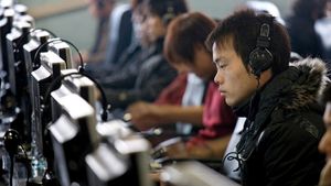 Геймер из Китая безотрывно играл за компьютером на протяжении двух недель