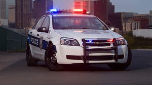 Супруга пыталась спасти мужа и угнала автомобиль