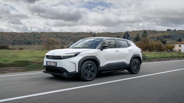 Електричний кросовер Toyota Urban Cruiser офіційно надійшов у продаж на європейському ринку.