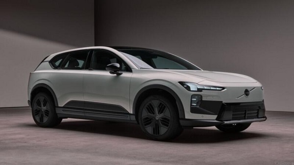 Volvo розвіяла сумніви щодо безпеки інноваційних дверних ручок Volvo EX60.
