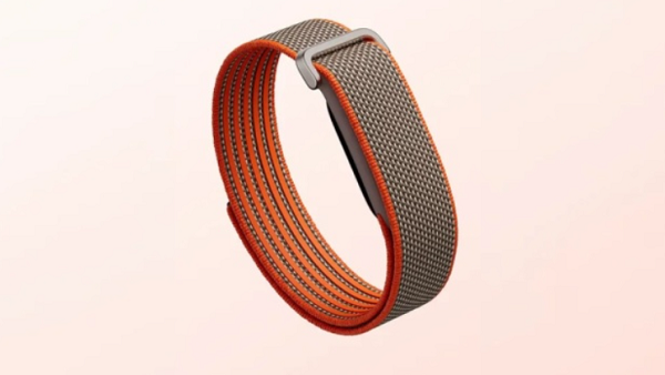Google анонсувала смарт-браслет Fitbit Air, який працює без дисплея.