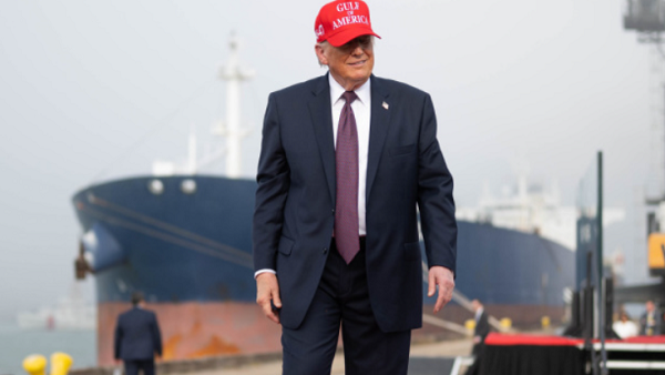 Трамп завершив триденний офіційний візит до Китаю і повертається до Сполучених Штатів.