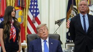 Чи будять Трампа за допомогою кнопки-шокера?